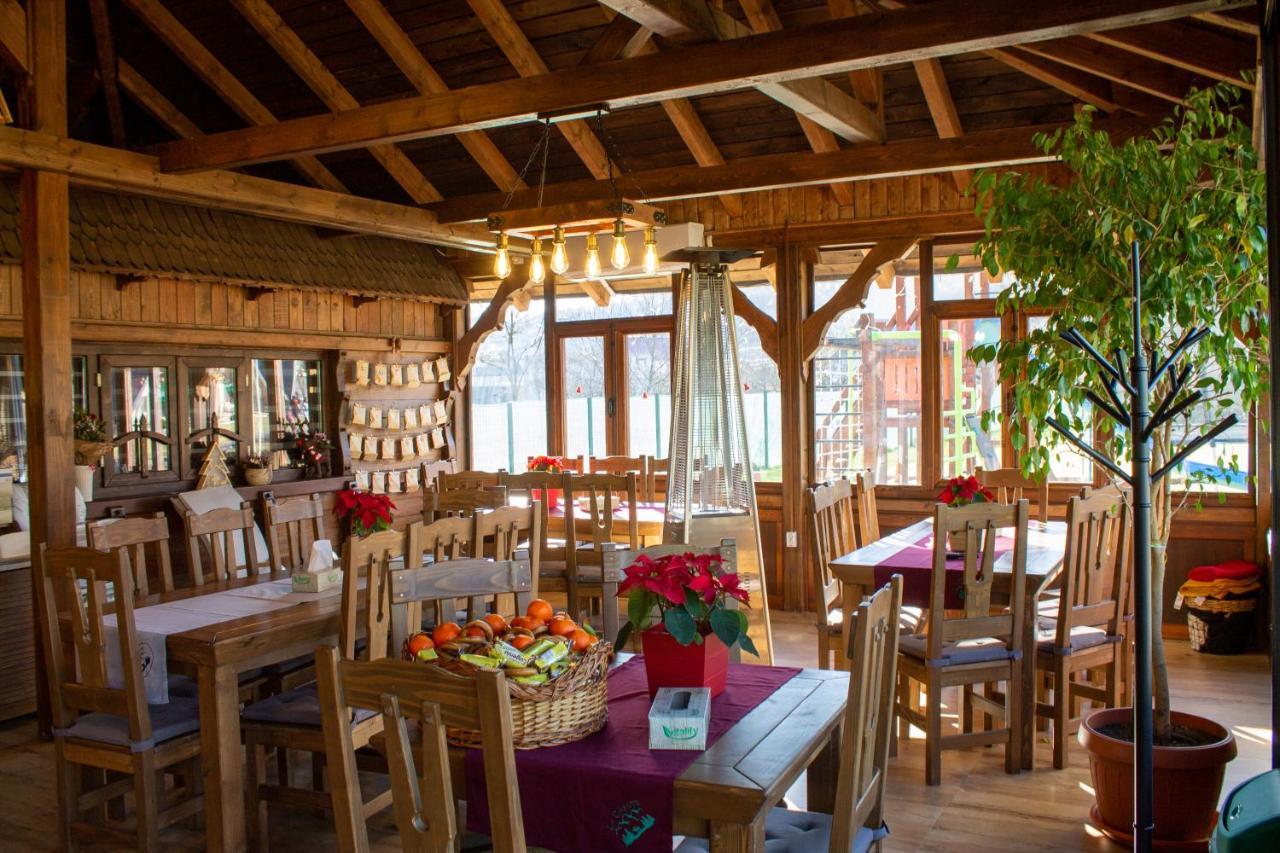 La Casute Otel Capatineni-Paminteni Dış mekan fotoğraf